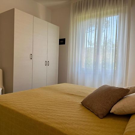 Villa Tre Pini Lignano Sabbiadoro Buitenkant foto