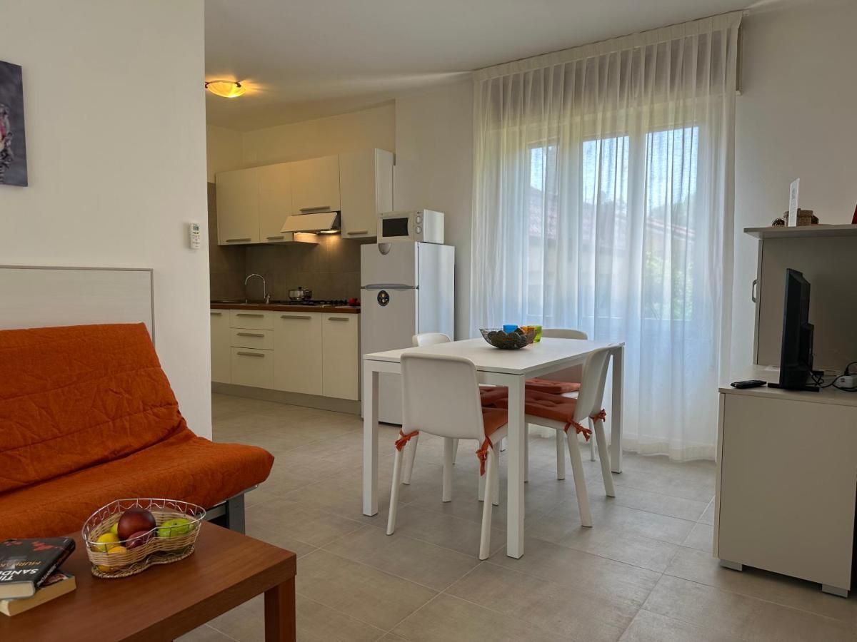 Villa Tre Pini Lignano Sabbiadoro Buitenkant foto